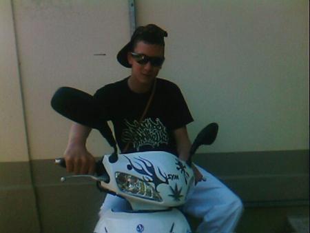 vin'c sur le scoot